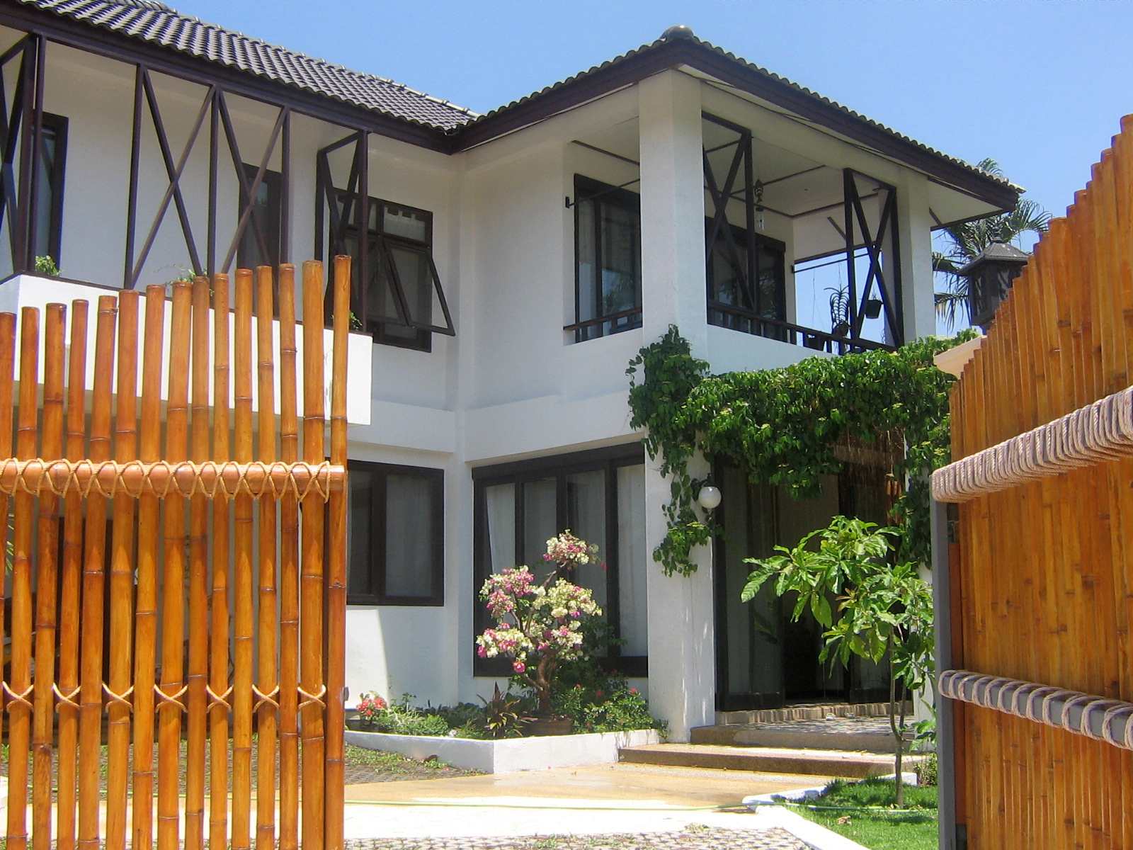 2 Bedroom Villa Near The Beach