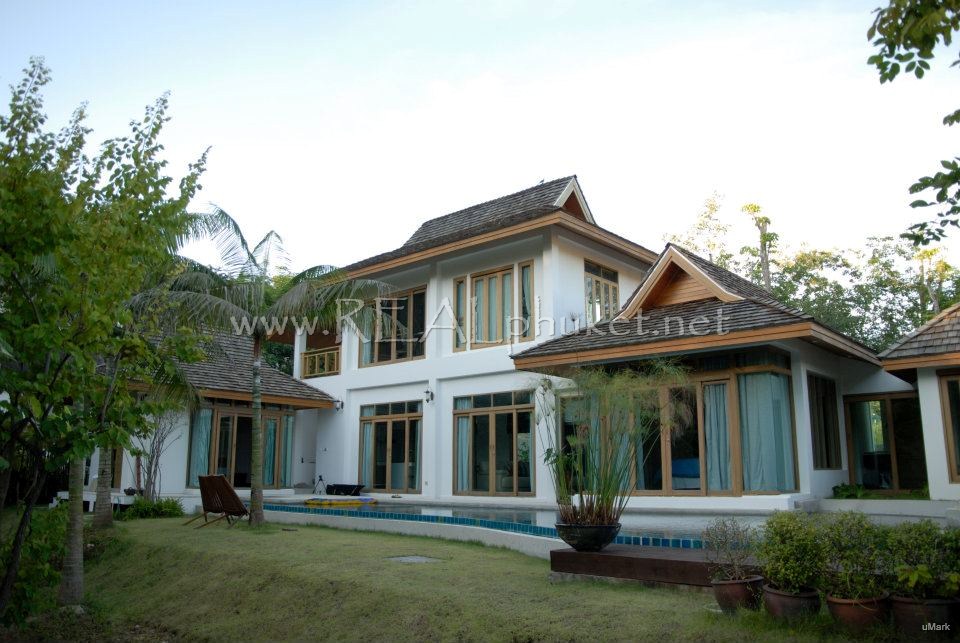 Thai-Bali Style Pool Villa