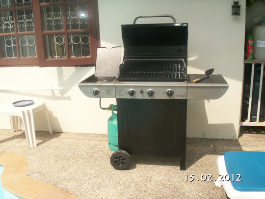 Gas barbecue