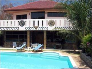 4 bedroom Villa Near Laguna