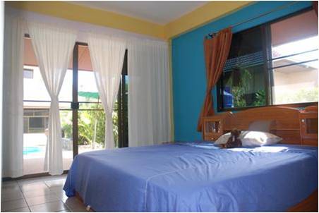 3 Bedroom Pool House