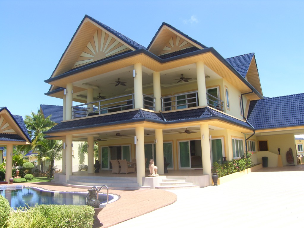 Pool villas for rent/sale