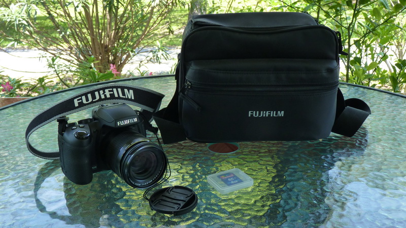 FUJI HS30 camera