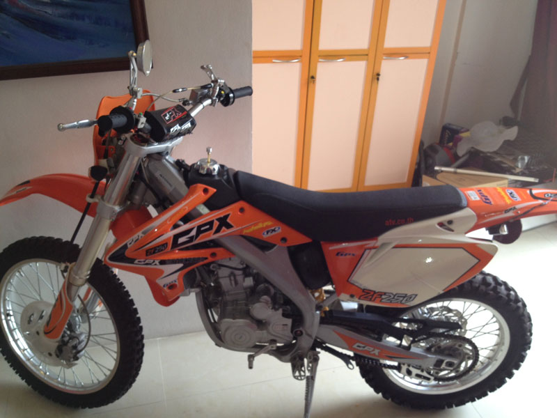 CPX 250 Motocross