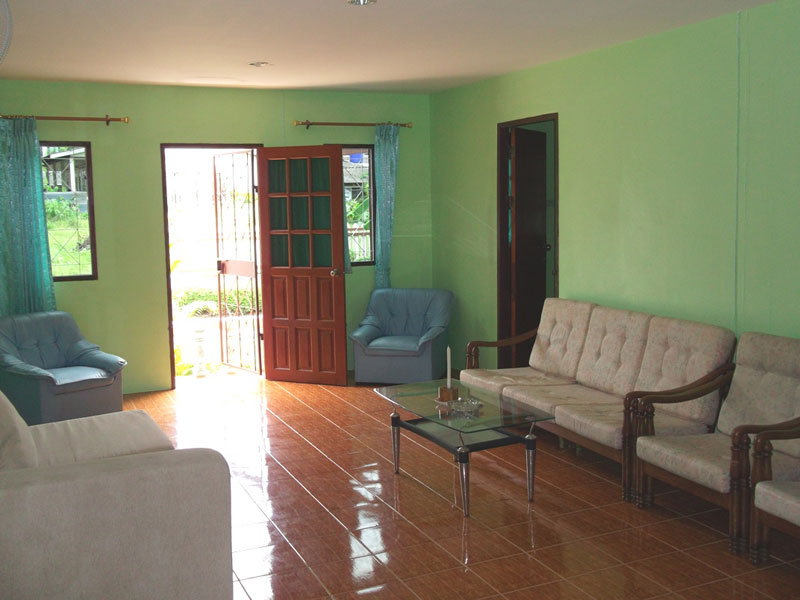 2 Bed Bungalows Near Beach