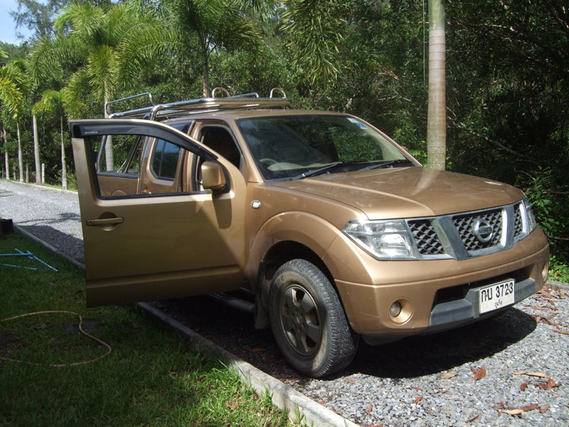 NISSAN FRONTIER NAVARA