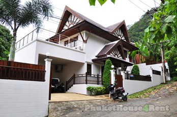 Seaview villa in Kamala
