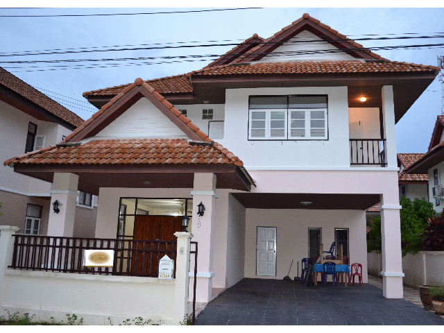 Rent 3 Bed detached, Unfurnish