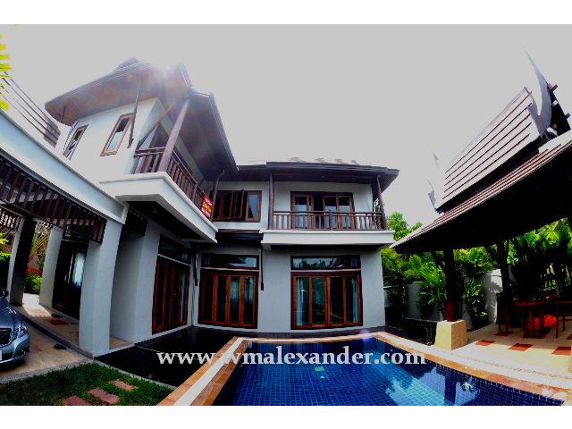 Luxury Brand New Thai House