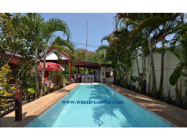 Resort for sale - nr beach