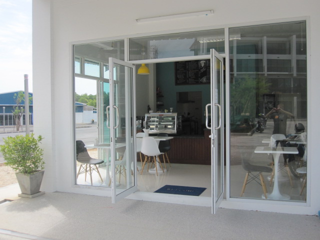 Shop for Rent nearby Laguna