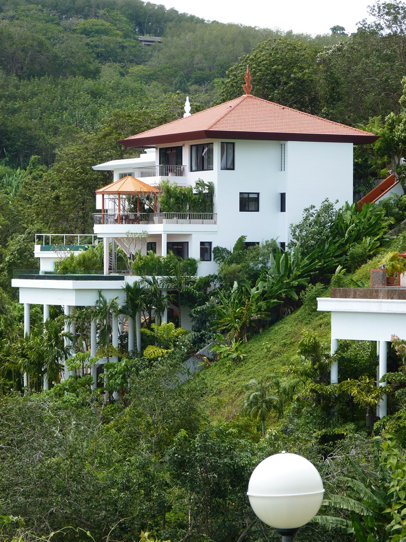 GRAND VIEW CHALONG BAY