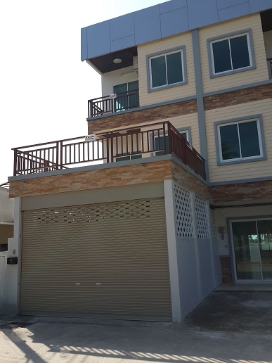 3 Story Home/Office For Sale