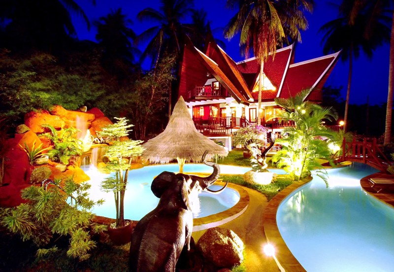 EXCLUSIVE UNIQUE RESORT W LAND