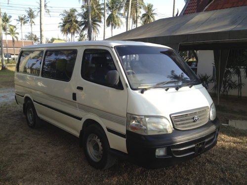 Toyota Hiace Minibus
