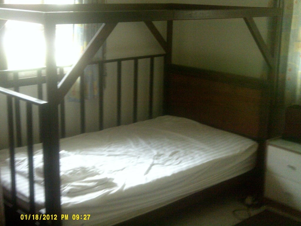 Four Poster bed