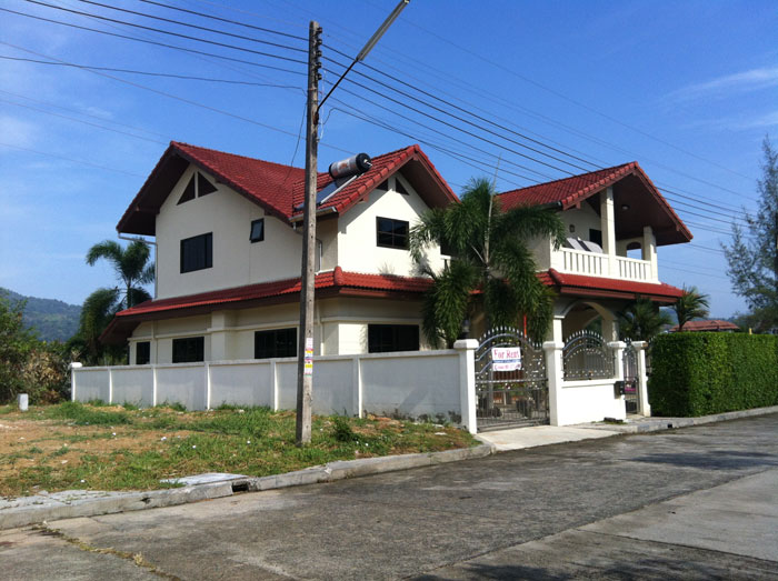 7 bedrooms golf view for rent