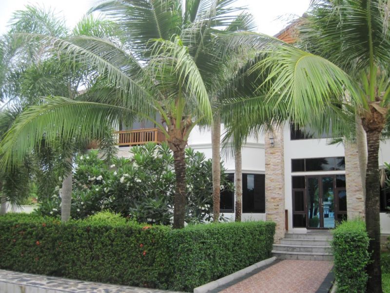 APARTMENTS IN RAWAI: PRICE REDUCED