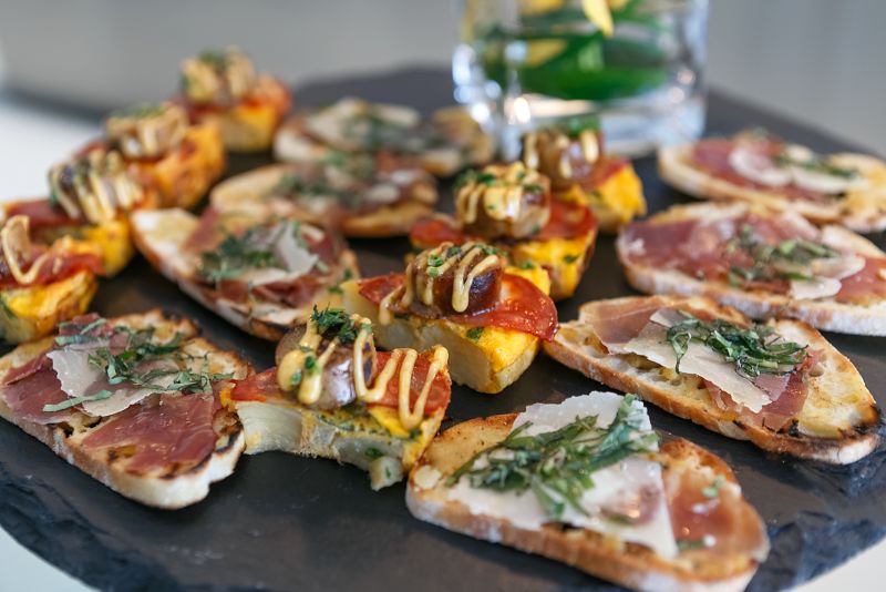 Award Winning NZ Wine & Tapas