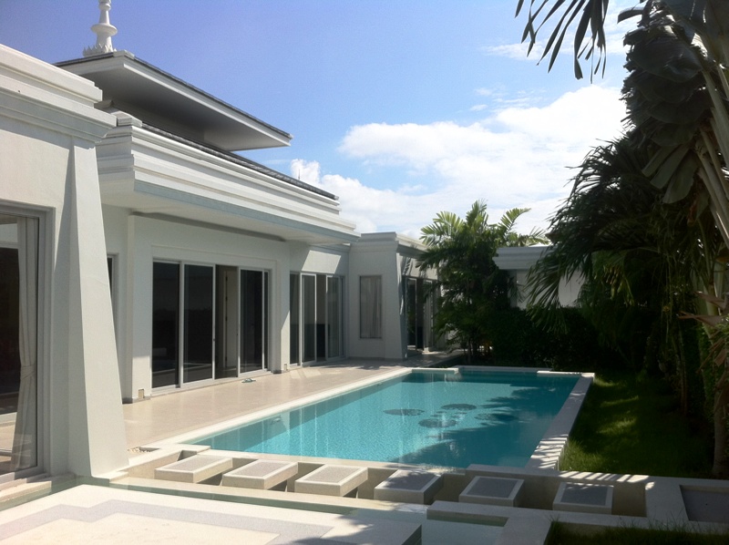 Pool Villa for Holiday Rental