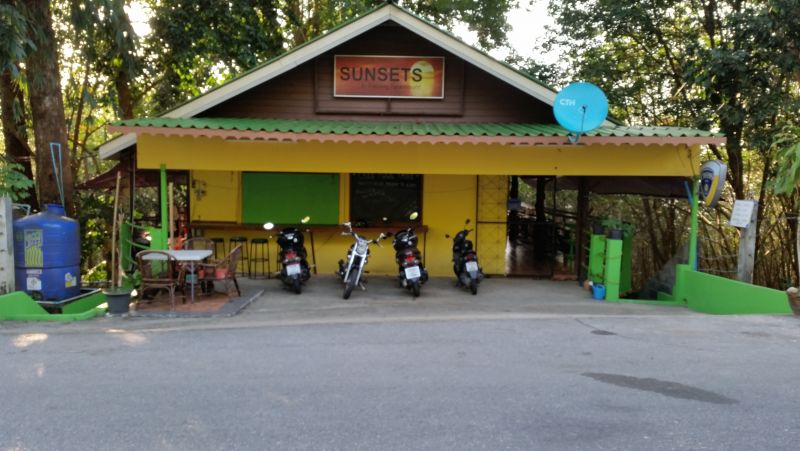 Guesthouse/Bar Lease for sale