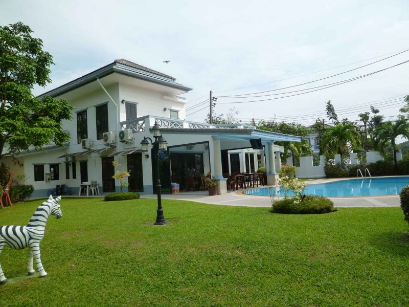 Anuphas Golfville House- Kathu