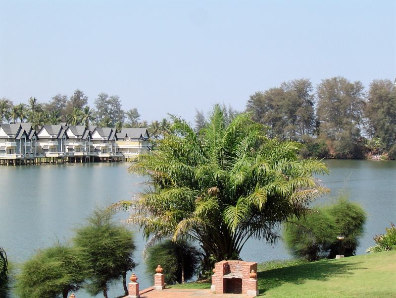 LAGUNA-BEST LOCATION/PRICE !