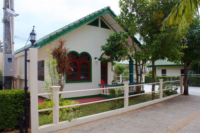 2 BDR Bungalow, Nai Harn Beach