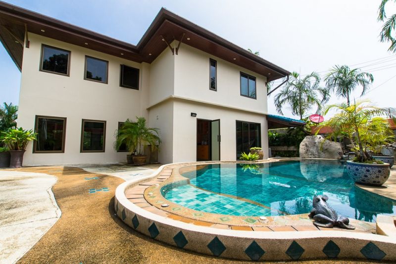 HOUSE FOR SALE/RENT IN RAWAI