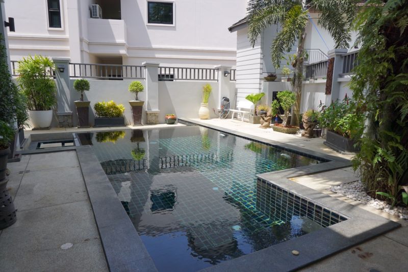 House for Sale in Karon