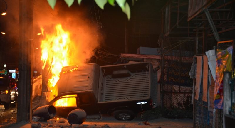 Three escape as pickup overturns, bursts into flames in Phuket