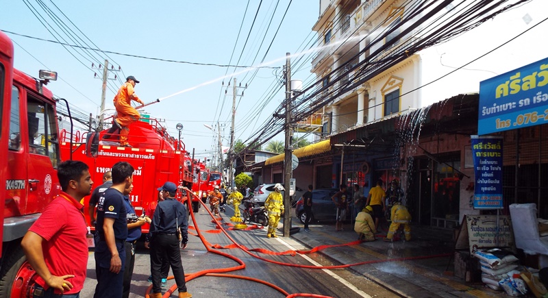 Phuket firefighters busy as three fires take hold