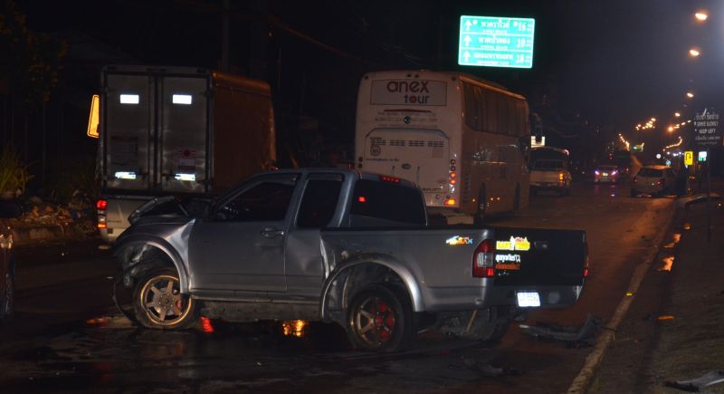 Three injured in Phuket three-vehicle crash in Koh Kaew