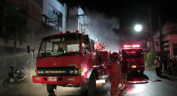 Phuket shopping mall clothes shop gutted by fire