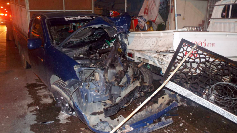 Phuket ice delivery driver unscathed after high-speed wipeout