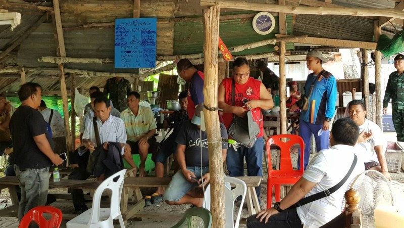 Soldiers raid Muay Thai gambling camp in Phuket jungle