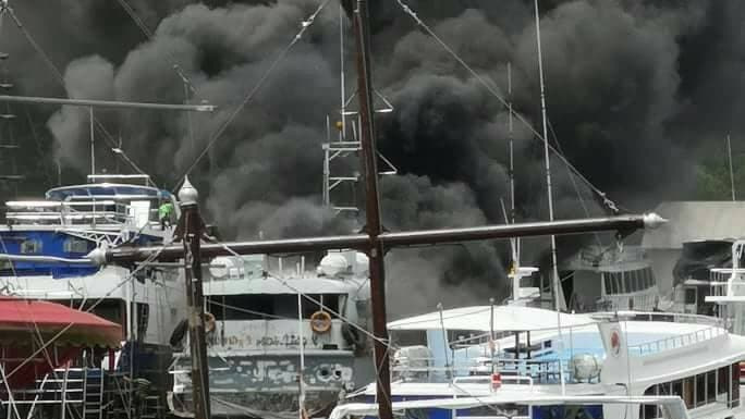 Shipyard fire guts Phuket tour boat