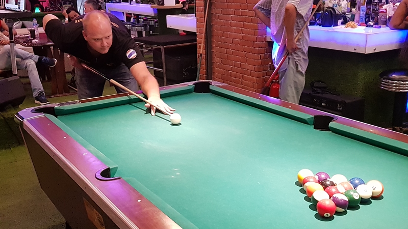 Top guns do battle in Patong Pool League