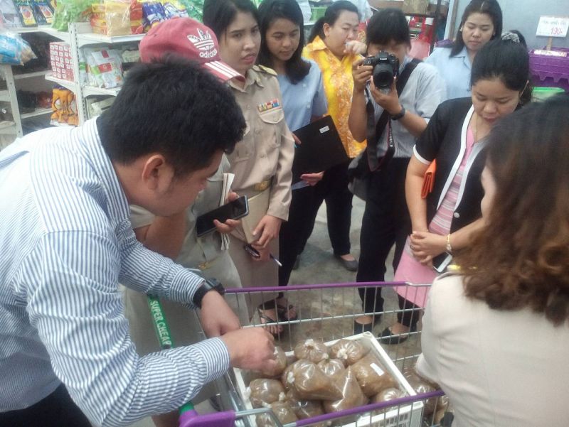 PHUKET XTRA: VIDEO: Road rage on guard! Rat in fermented fish? Koh Poda land dispute || August 21