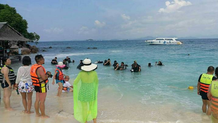 Chinese tourist mother watches helplessly as daughter drowns on Phuket snorkelling tour
