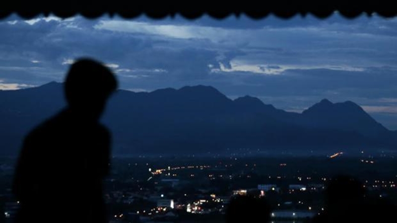 Thai film to retell cave rescue drama