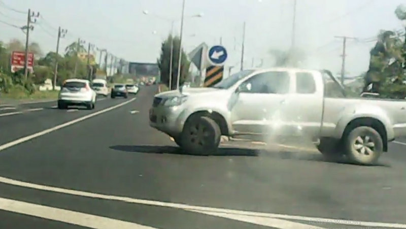Man dies as car slams into pickup making U-turn on bypass road