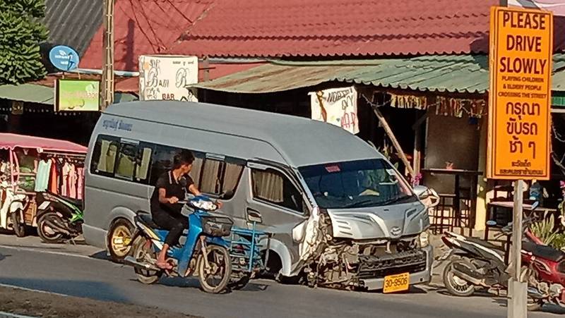 Australian family escapes serious injury after Phuket tour van suffers blowout