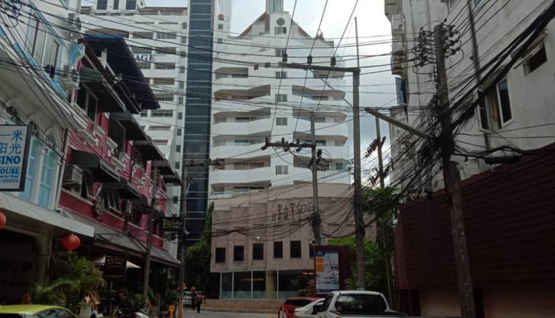 Austrian cancer-sufferer, 71, dies after 14-storey fall from Patong hotel roof