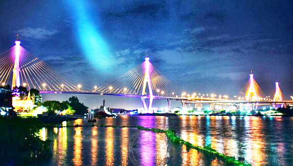 Bangkok up in lights for Royal Coronation