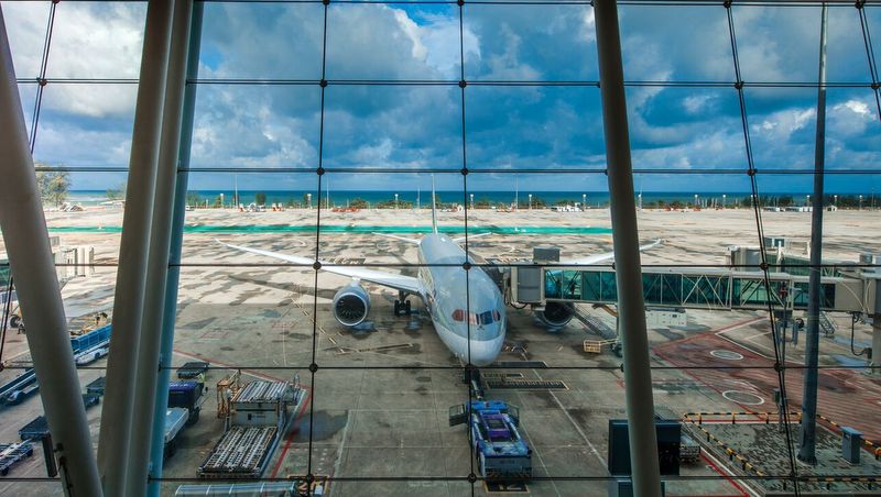 Duty-free bidders for airports down to three