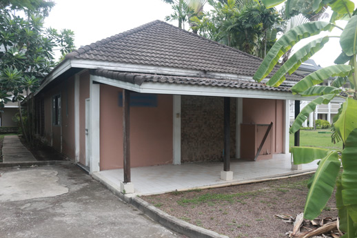 1 story building for rent