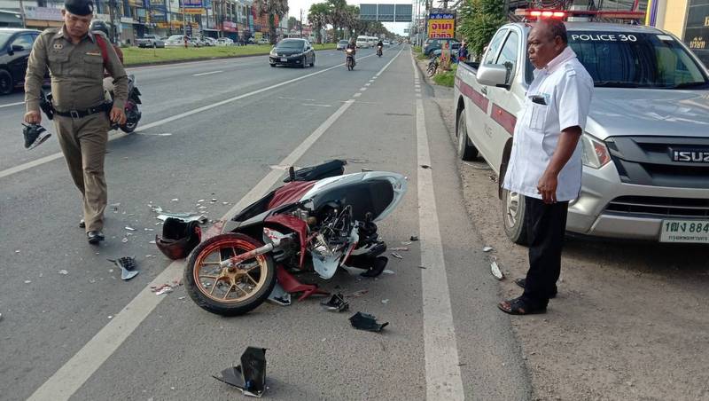 Two Myanmar men in critical condition after rear-ending a bus