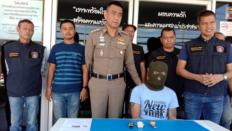 Phuket thief caught after trying to sell B256k watch collection on Facebook