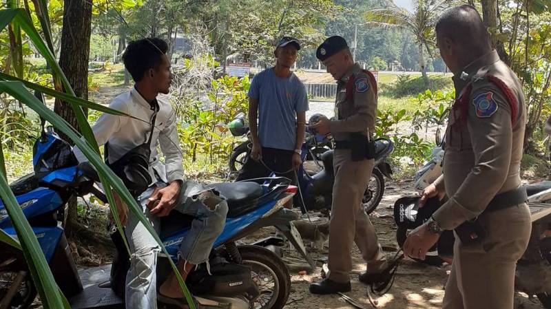 Phuket lifeguard helps to catch a beach thief
